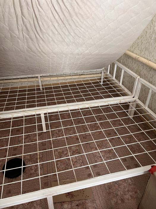 Продам Матрас в хорошем состояние