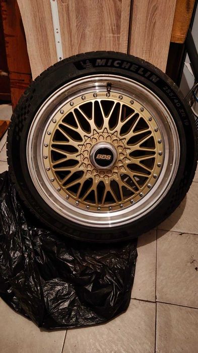 Michellin Pilot Sport 5 - 255/40/R19 DOT 4024 с джанти BBS