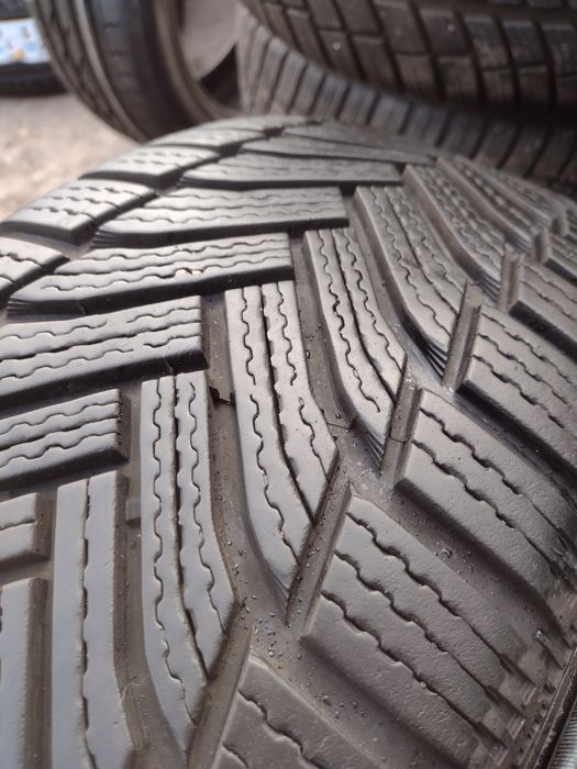 Почти нови 4бр.205/50/17 Michelin Alpin6 dot1721