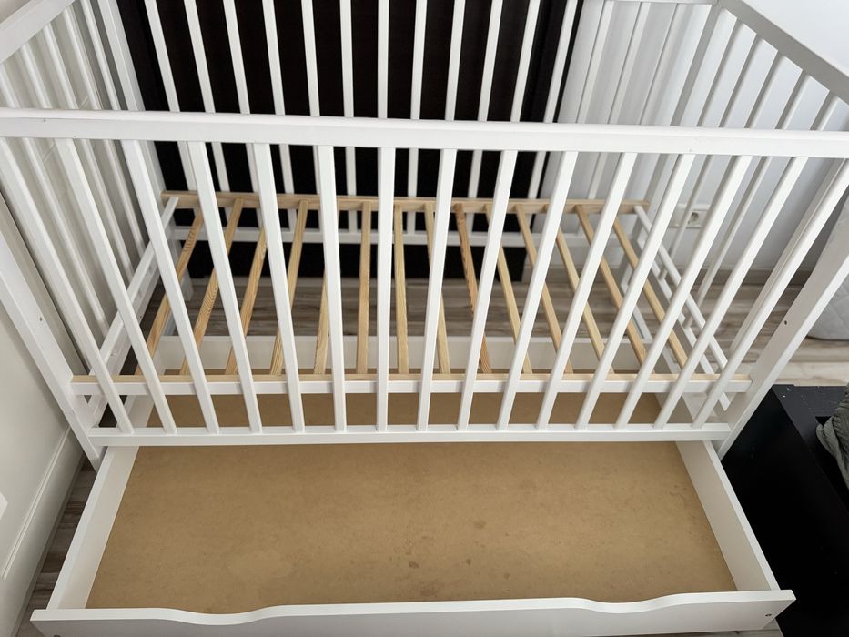 Patut pentru bebe cu saltea