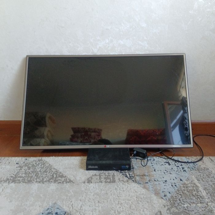 Телевизор LG с отау тв