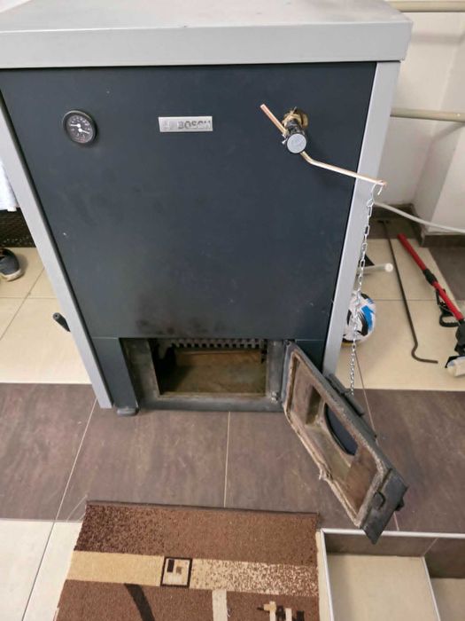 Котел Bosch solid 2000 + пелетна горелка Ferroli и шнек за пелети