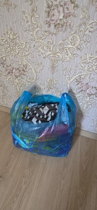 Отдам песплатно пакет с детскими вещами