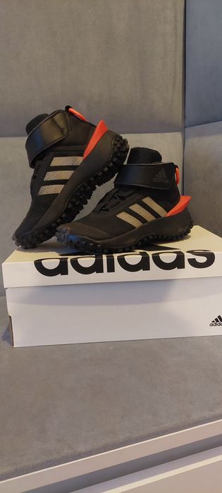 Зимни детски обувки Adidas