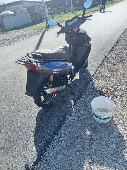 Продам скутер цена 120000