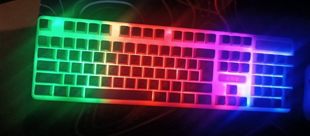 Продам клавиатуру