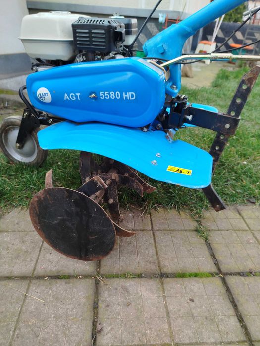 Motosapă AGT 5580 HD cu motor Honda