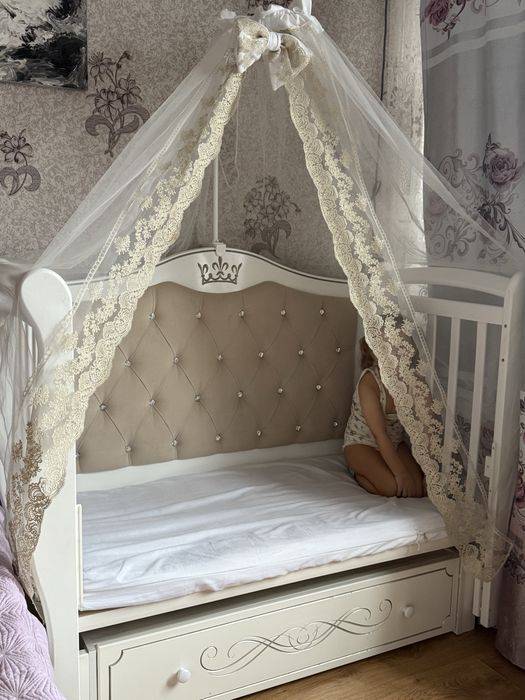 Продам детскую кроватку