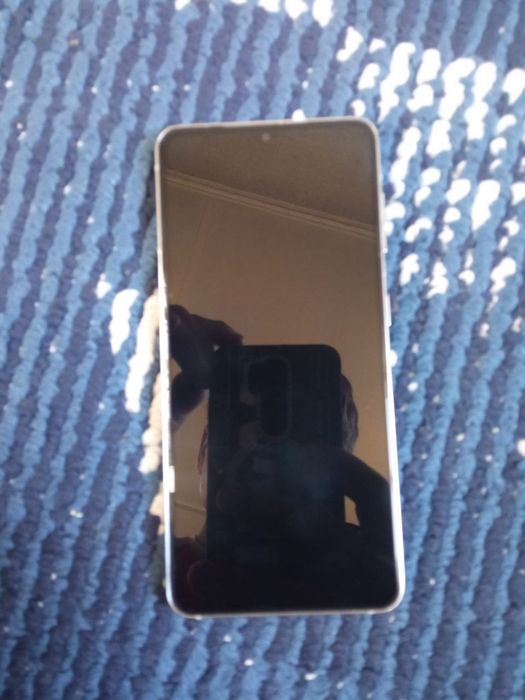 Galaxy s21 5G 8/256 narxi 1500