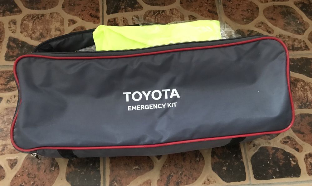 Аптечка сумка автомобилиста