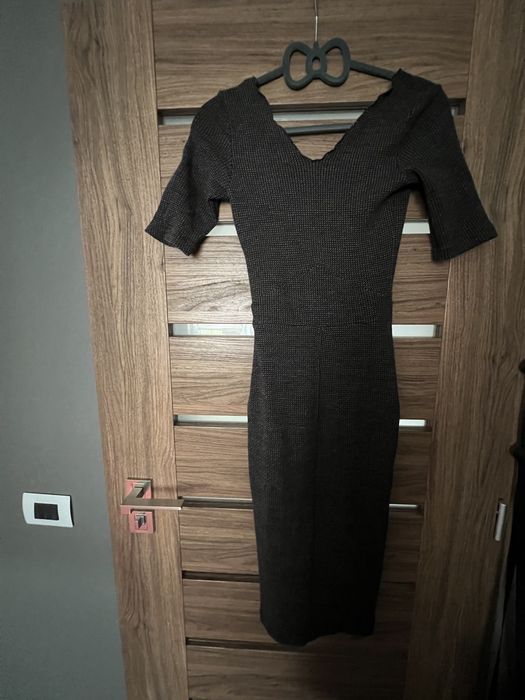 Roche Emporio Armani XS pe umeri