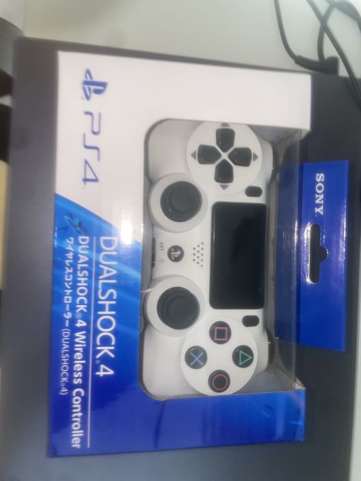 Dualshock 4 игровой контроллер