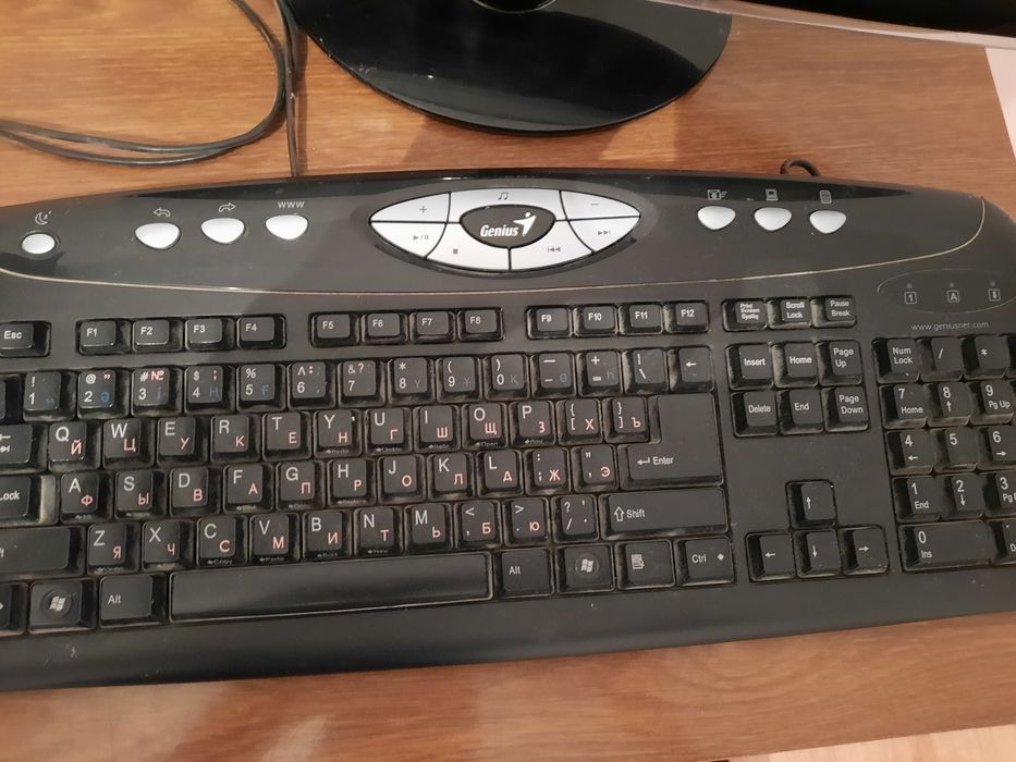 Монитор Samsung, блок Alser, клавиатура