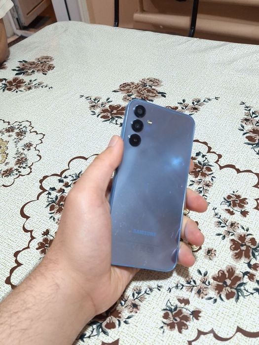 Samsung A15.                  .