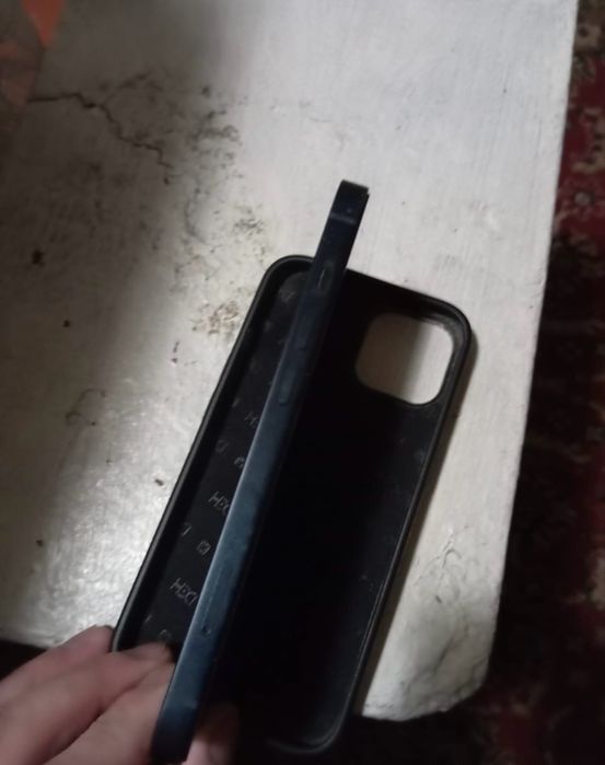 Продам айфон 13 128