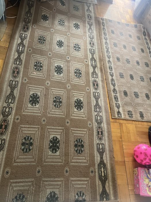 Ковры для прмхожей большая и маленькая, а еще для кухни