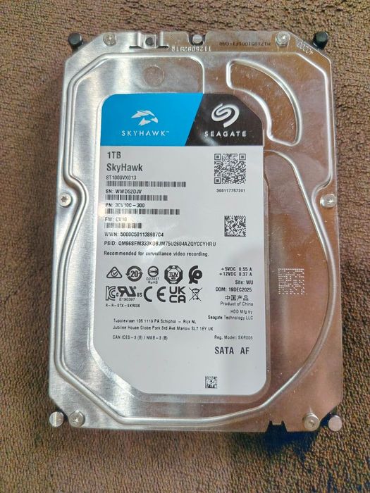 Твърд диск 1TB чисто нов