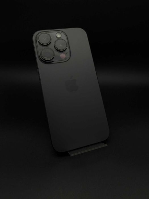 Dracula Amanet: iPhone 15 Pro, 128Gb/89%.