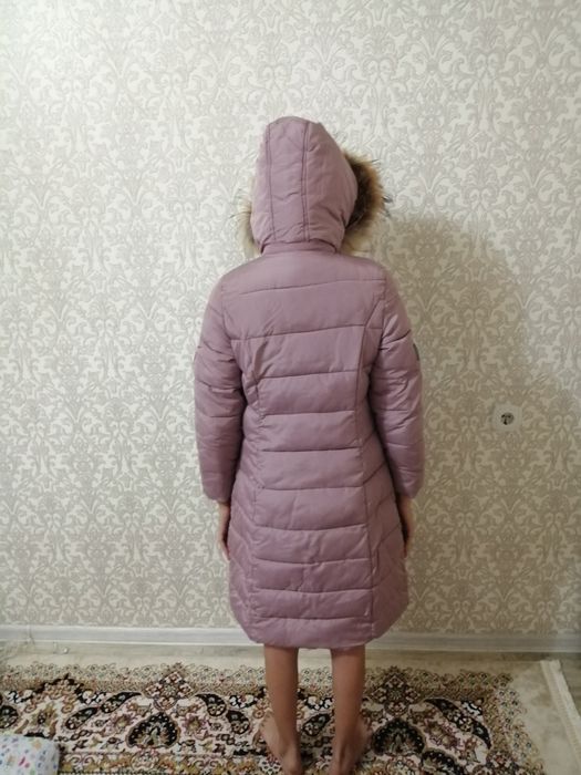 Продам куртку для девочки 10-12 лет