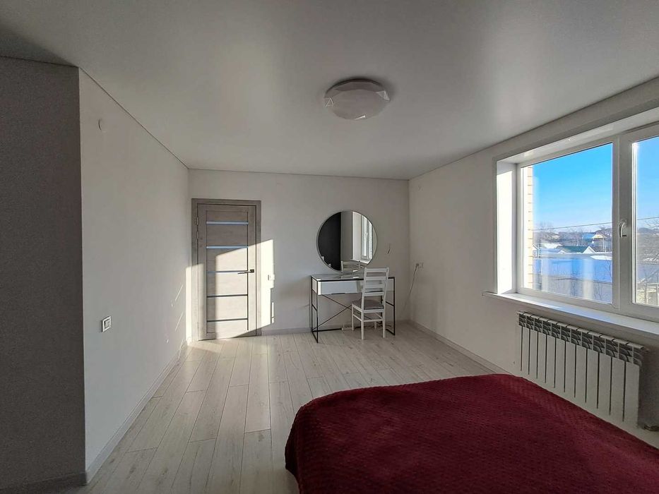 Продам 6 комнатный дом