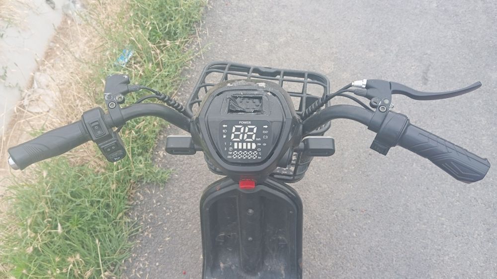 электроСкутер sk8