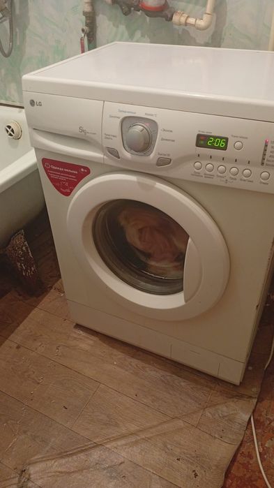 Продам стиральную машину