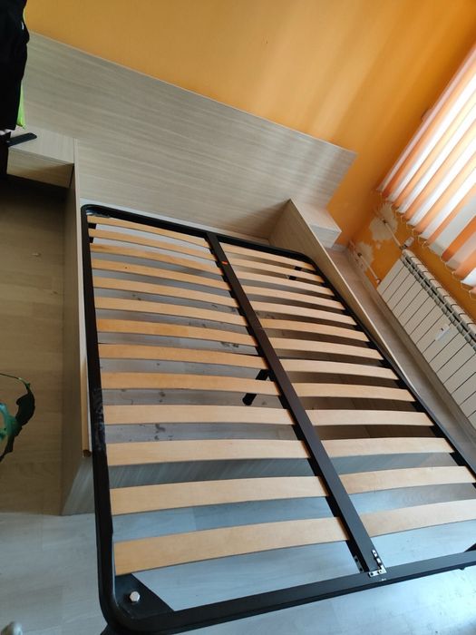 Спалня с подматрачна рамка