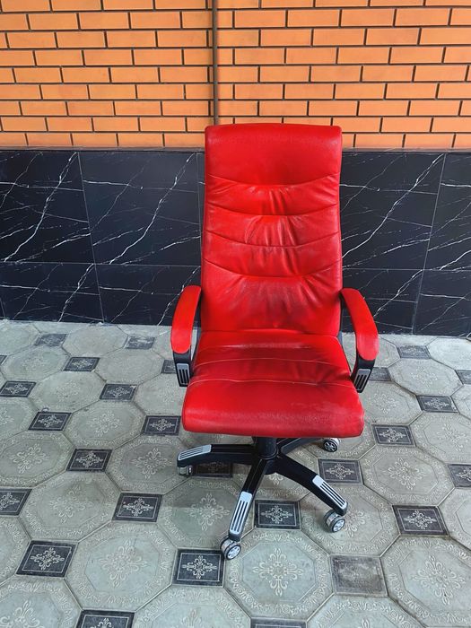 Продам офисное кресло