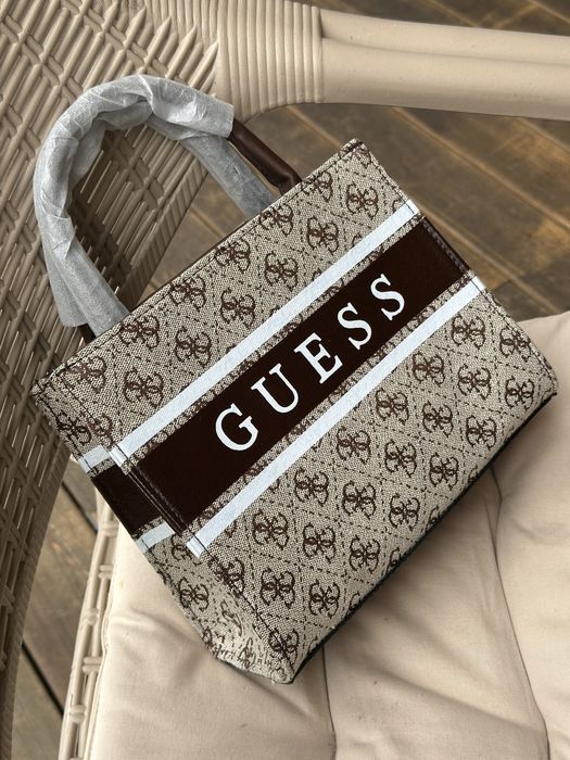 Новая сумка guess
