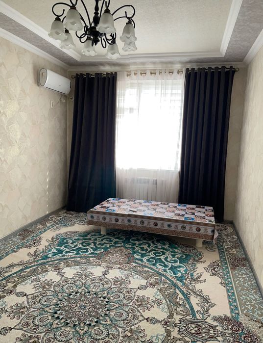 Navoiy Shahri Yangi hayot domidan uy sotiladi