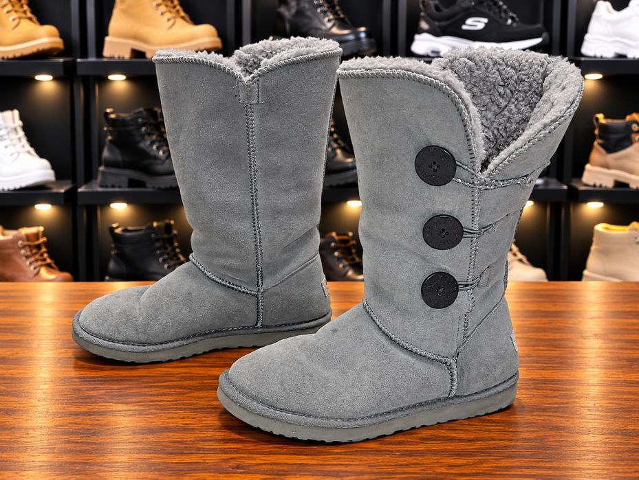 UGG кожени ботуши N 39