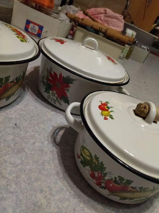 Кастрюли эмалированные