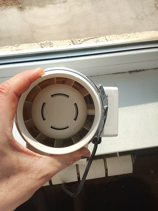 Канальный вентилятор абсолютно новый