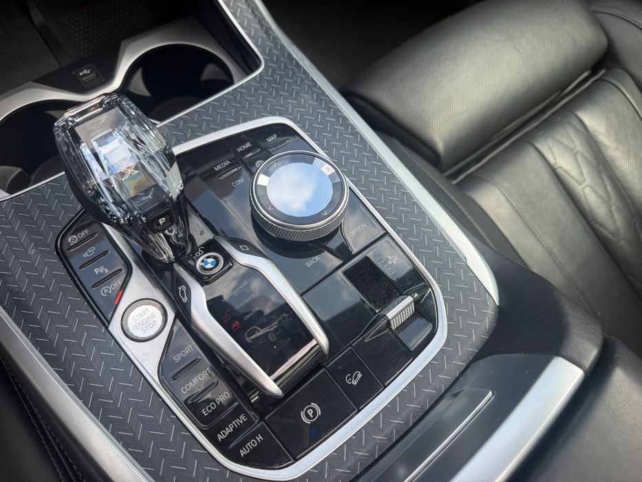 Bmw X7 3.0d-265cp-2020-Model Individual-6Locuri-Full Option-Variante Auto !