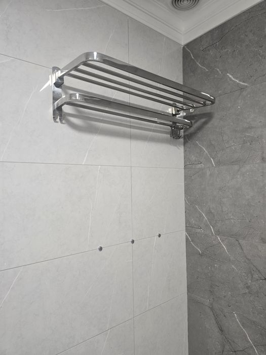 Продам закалённое  стекло для ванной