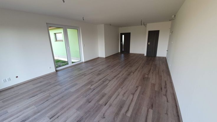 Vand case pe structura metalic  – Izolatie premium, executie rapida