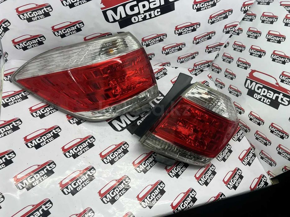 Фонари на Toyota Highlander 10-13г