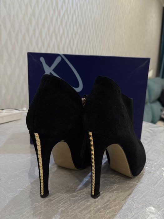 Продам полусапоги женские