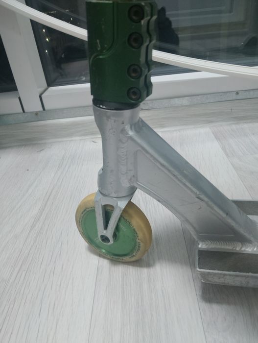 трюковой самокат