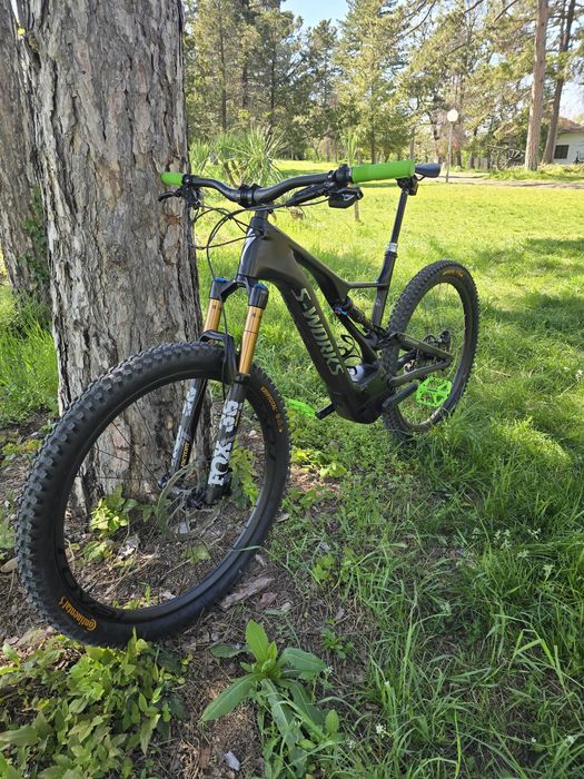 S-Works turbo levo карбонов електрически планински велосипед