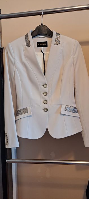 Costum dama sacou și fusta , elegant  , culoare gri deschis