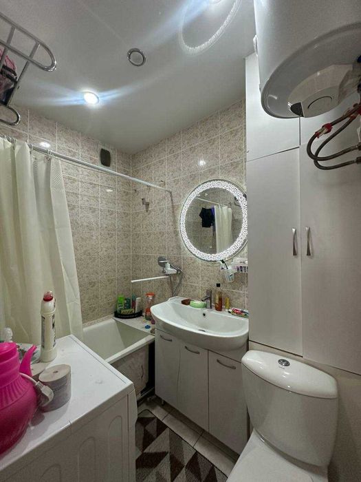 Продам 3-х комнатную квартиру в районе КЖБИ