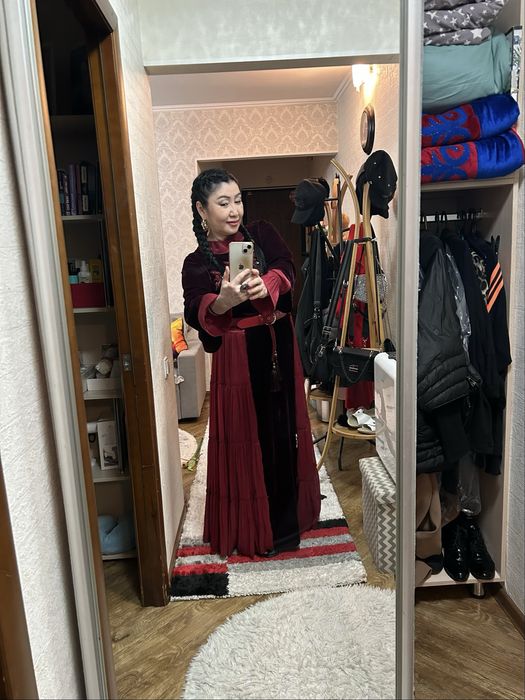 Продам платье красивое