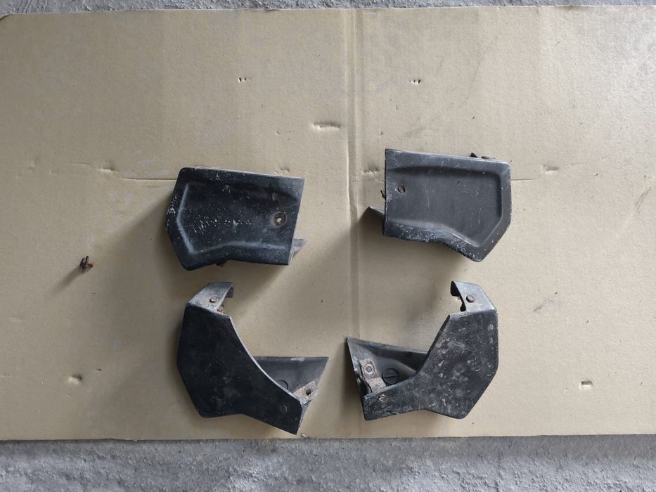 Тапи за степенки за Mercedes G класа W463 оригинални