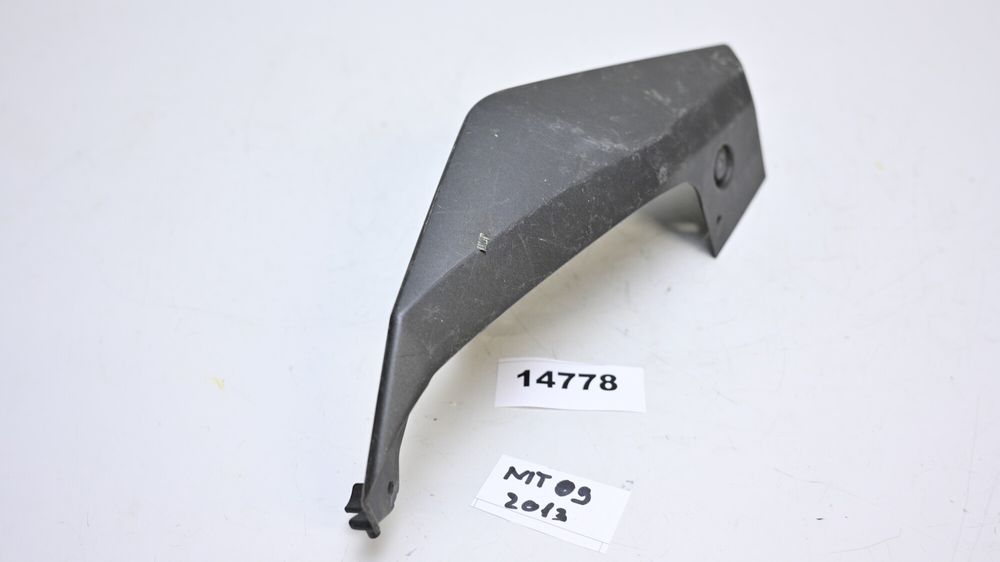 Carena Codita Spate Dreapta Yamaha MT09 2014 - 2016