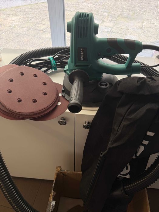 Шлайфмашина за стени и тавани