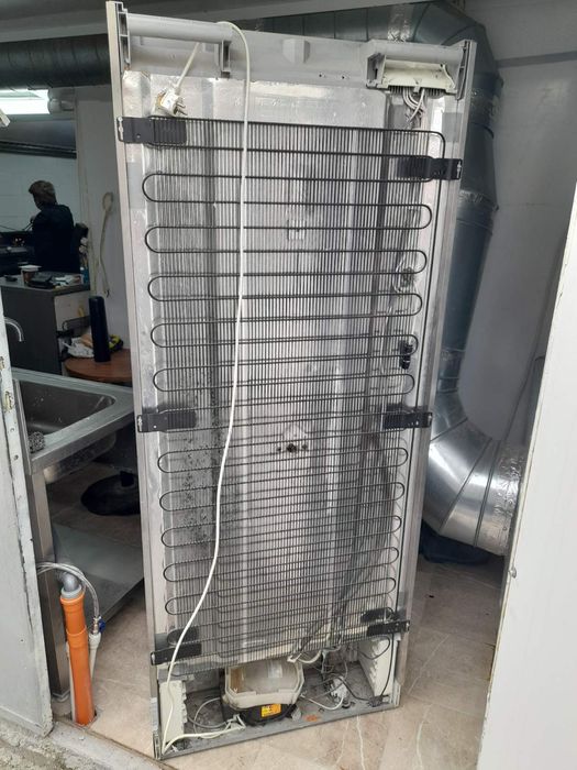 Хладилник с фризер