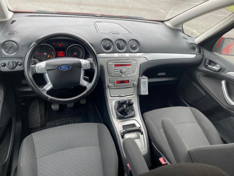 Ford Galaxy  7 locuri