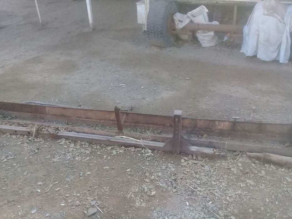 Mala Satiladi satiladi