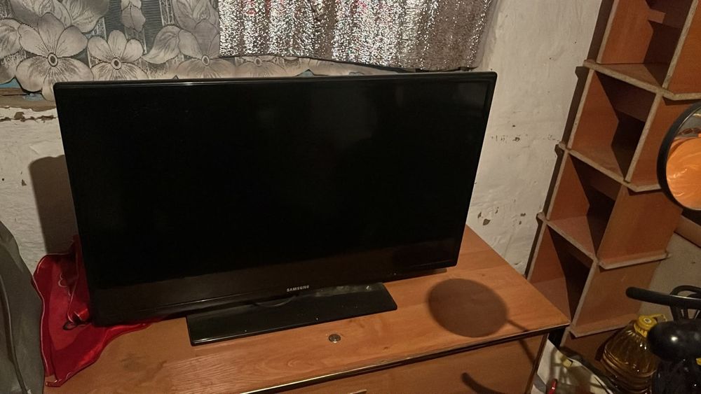 Продам телевизор